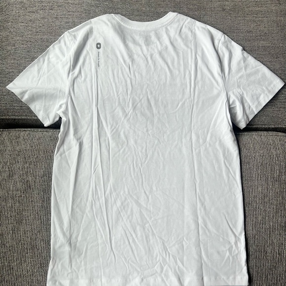 Figs White Short Sleeve Tee Scrubs that Don’t Suck - Picture 3 of 3